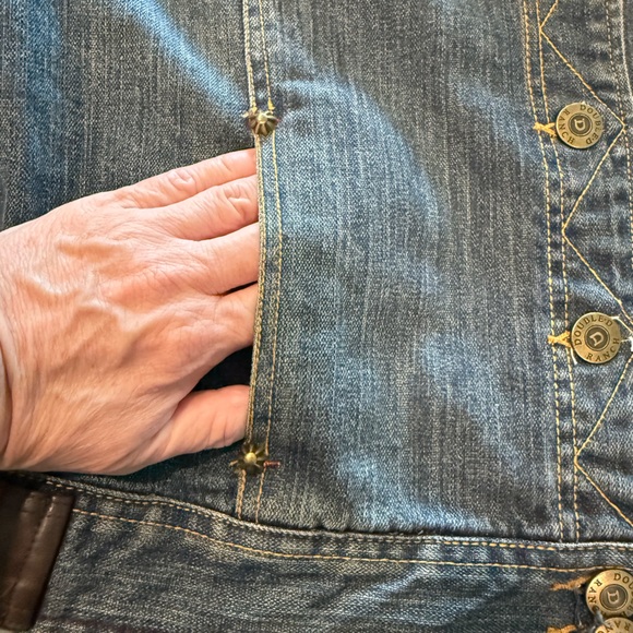 Double D Ranch Denim Jacket with leather accents and embroidered back - Picture 13 of 15